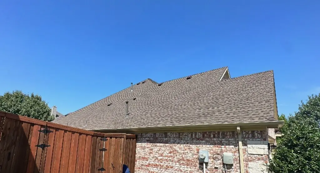 Completed roof replacement project in Holly